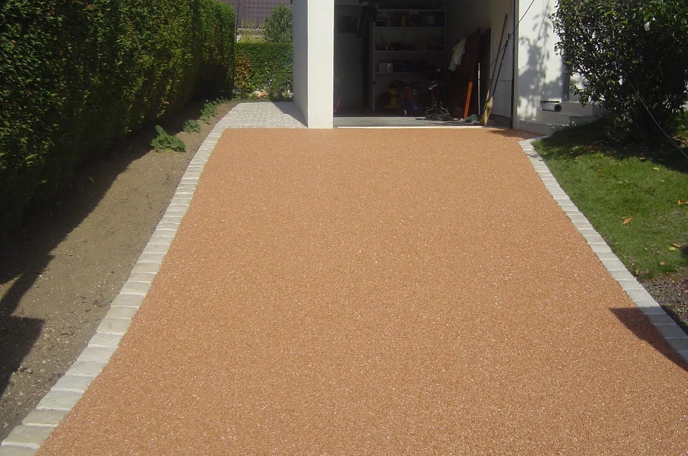 Allée garage en granulat de marbre